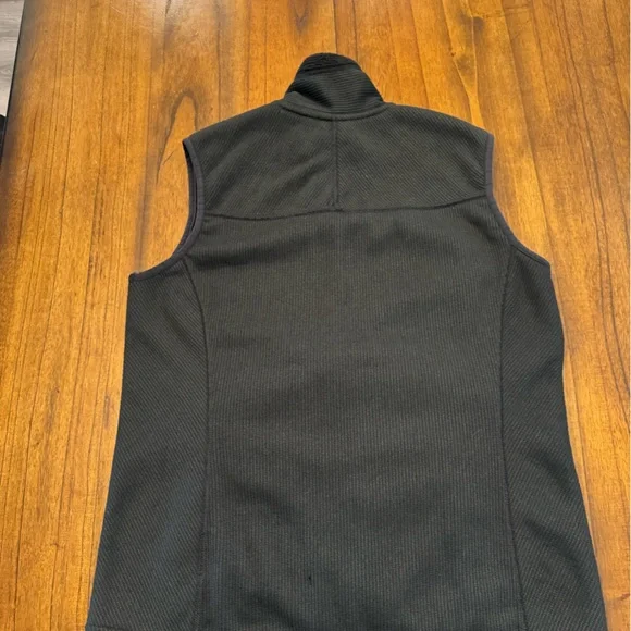 REI Black Vest Women’s M - Picture 3 of 8